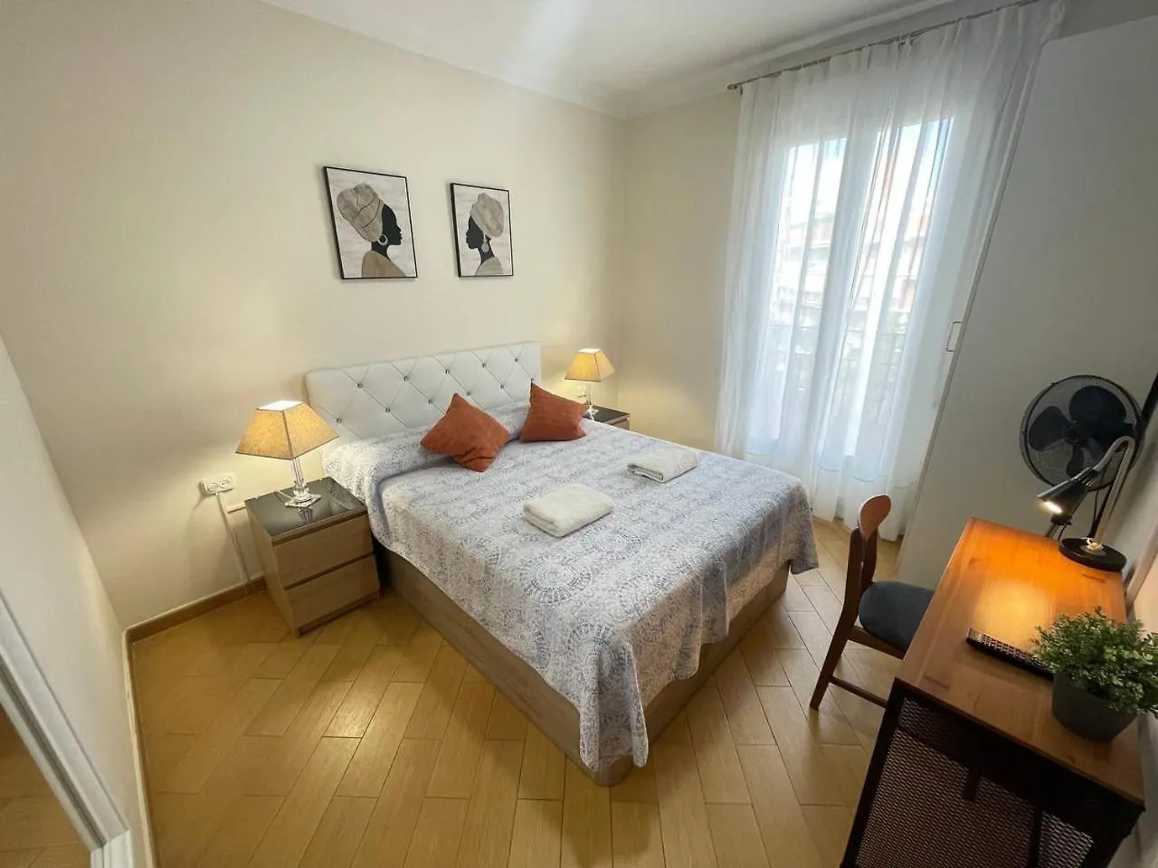 Acogedoras Habitaciones En Valencia Barcelona Panzió