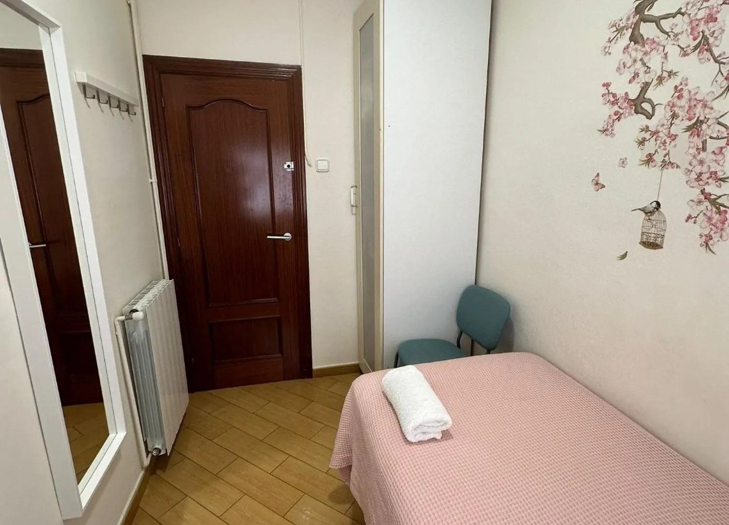 Acogedoras Habitaciones En Valencia Barcelona 0*,